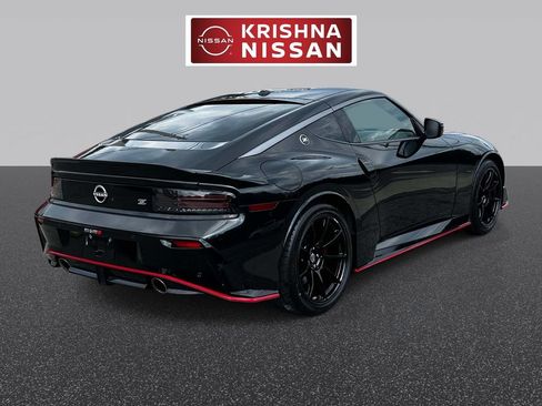 Used 2024 Nissan Z Performance w/ Floor Mat Package RWD image 7