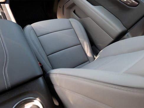 New 2026 GMC Yukon Elevation image 27