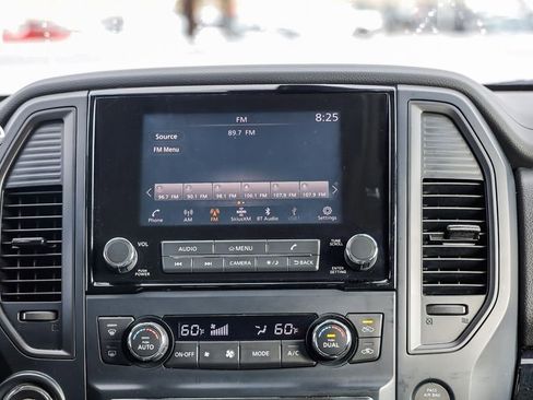 Used 2023 Nissan Titan SV w/ SV Convenience Package image 15