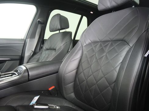 Used 2024 BMW X5 xDrive40i w/ Premium Package AWD/4WD image 12