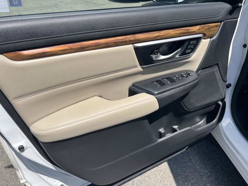 Used 2017 Honda CR-V EX-L image 6