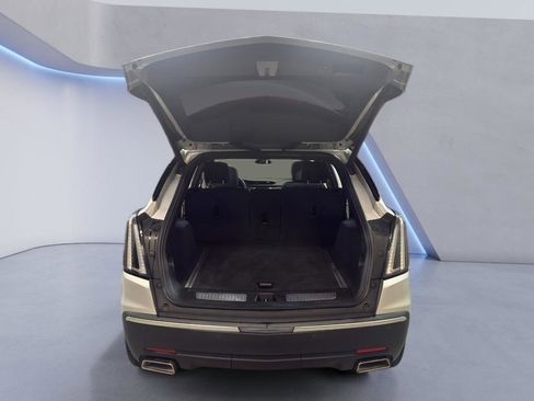 Used 2019 Cadillac XT5 Luxury w/ Sport Package image 11