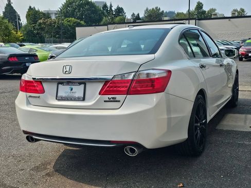 Used 2013 Honda Accord Touring image 5