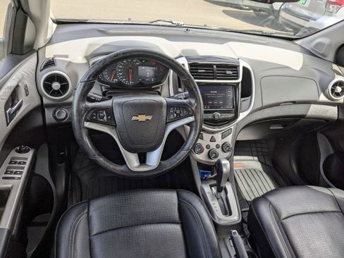 Used 2020 Chevrolet Sonic Premier FWD image 15