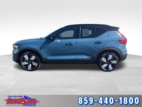 Used 2023 Volvo XC40 Recharge Ultimate image 2
