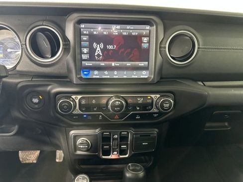 Used 2023 Jeep Wrangler Unlimited Sahara w/ Cold Weather Group image 21