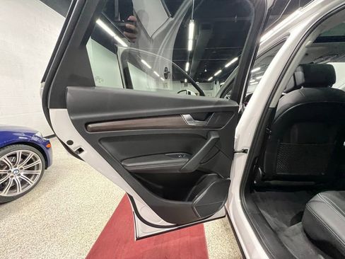 Used 2021 Audi Q5 2.0T Premium Plus w/ Premium Plus Package image 24