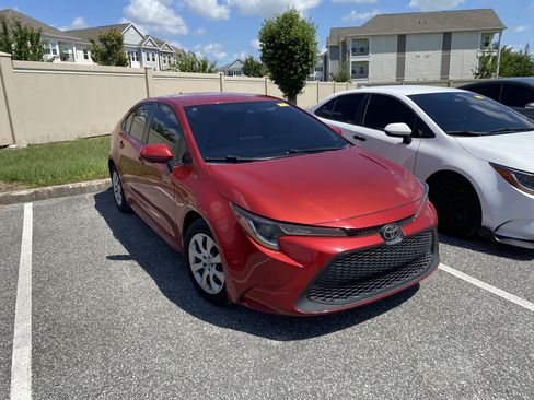 Used 2021 Toyota Corolla LE FWD image 15