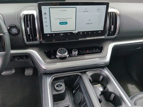 New 2027 Ford Expedition Platinum w/ Stealth Appearance Package AWD/4WD image 24