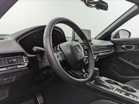 Used 2025 Honda Civic Sport image 23