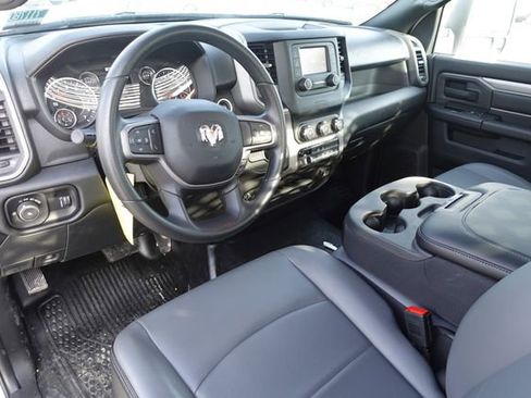 New 2024 RAM 2500 Tradesman w/ Chrome Appearance Group image 15