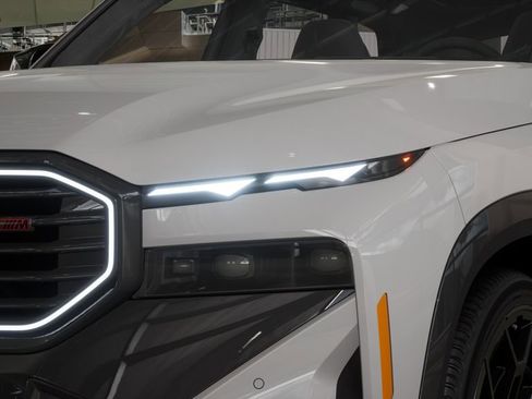 New 2026 BMW XM Label Red image 38