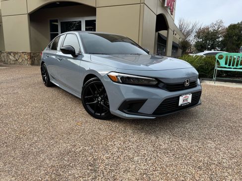 Used 2024 Honda Civic Sport image 1