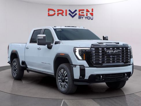 New 2026 GMC Sierra 2500 Denali Ultimate image 6