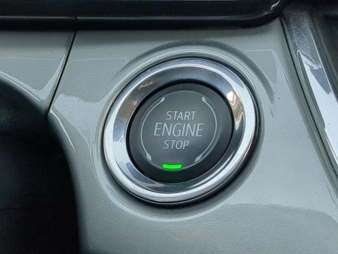 Used 2025 Chevrolet Trax LT w/ LT Convenience Package image 27