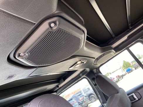 Certified 2023 Jeep Wrangler Unlimited Sport w/ Sun And Sound Package AWD/4WD image 11