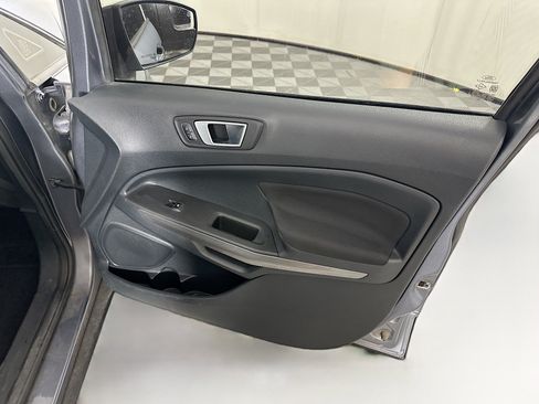 Used 2018 Ford EcoSport SE FWD image 30