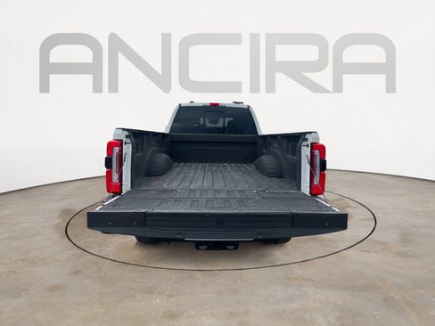 Used 2024 Ford F250 Platinum image 12