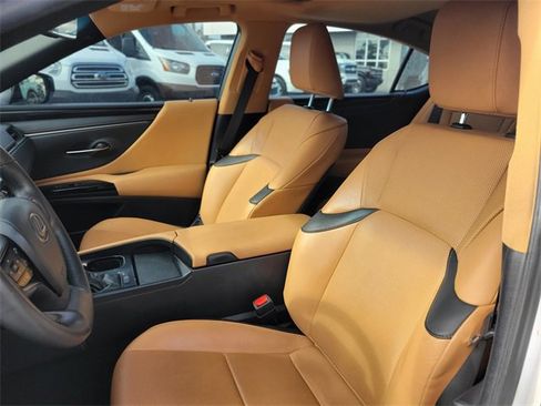 Used 2023 Lexus ES 350 image 18