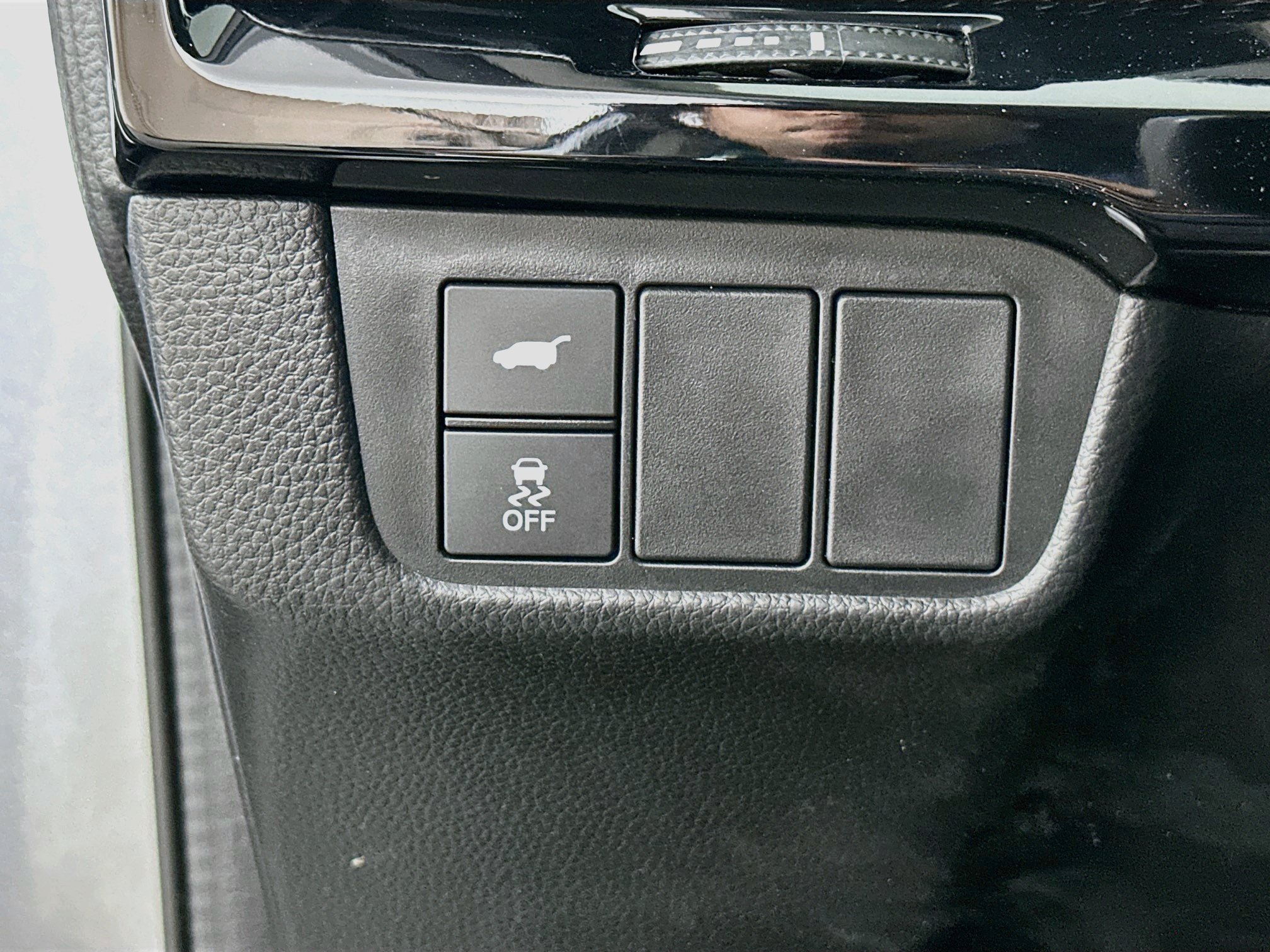 Used 2025 Honda CR-V EX-L image 17