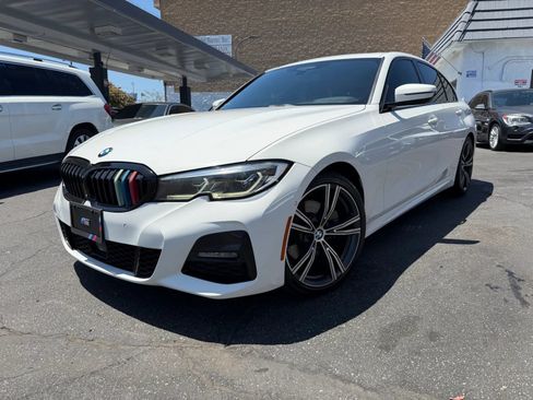 Used 2019 BMW 330i Sedan w/ M Sport Package RWD image 1