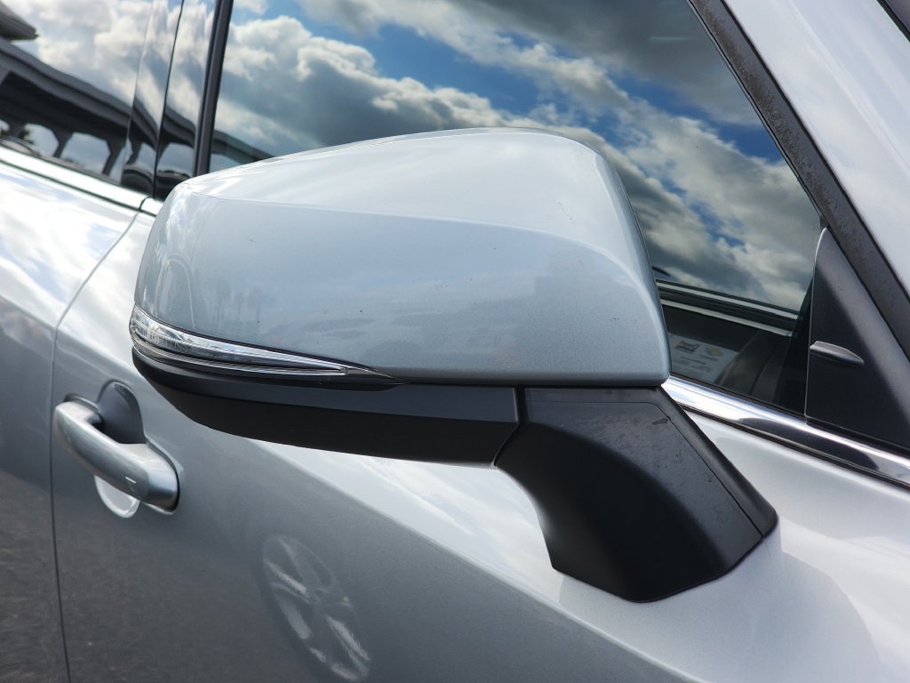 Used 2024 Toyota Grand Highlander FWD image 8