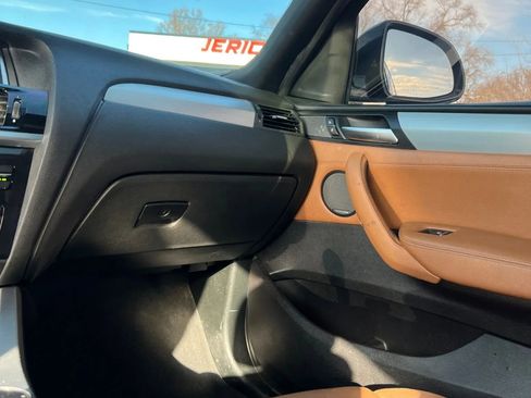 Used 2018 BMW X4 M40i image 12