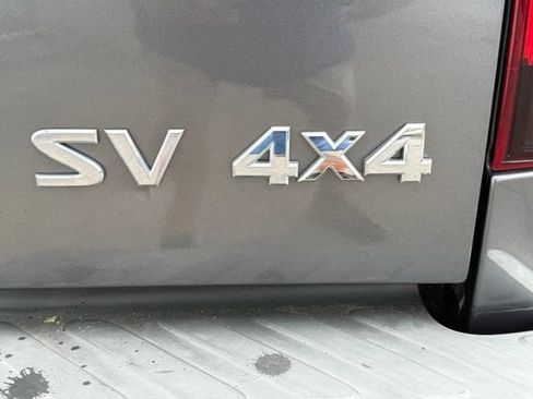 Used 2017 Nissan Frontier SV AWD/4WD image 9