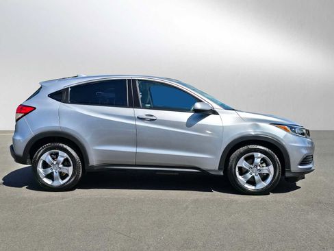 Used 2021 Honda HR-V LX image 2