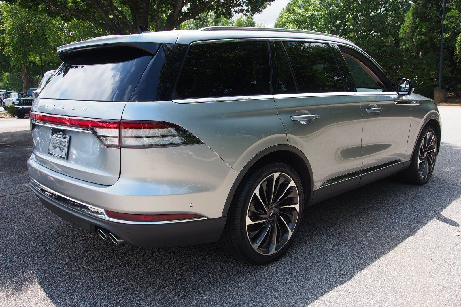 Used 2024 Lincoln Aviator Reserve w/ Equipment Group 201A RWD image 7