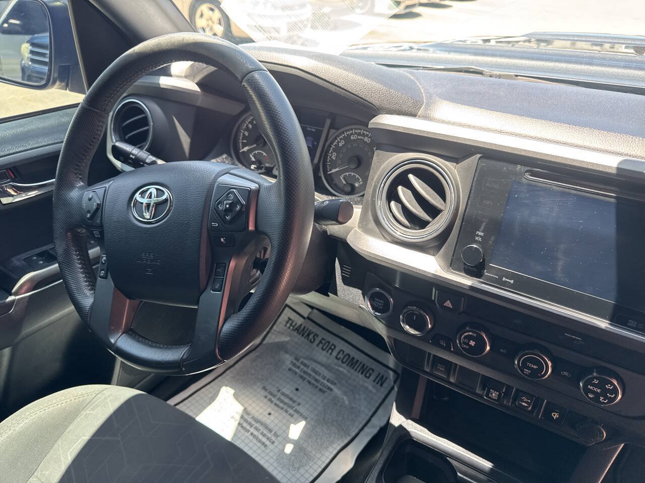 Used 2019 Toyota Tacoma TRD Sport AWD/4WD image 17
