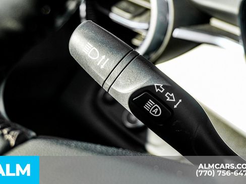 Used 2025 Chevrolet Trax LT w/ LT Convenience Package image 34