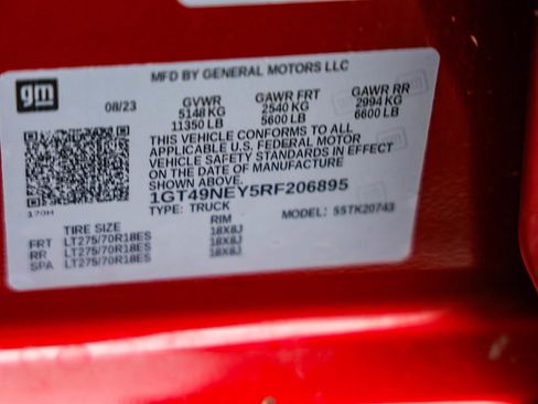 Used 2024 GMC Sierra 2500 SLT w/ SLT Premium Package image 28