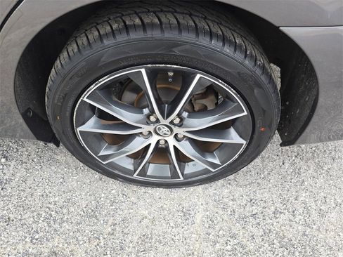 Used 2017 Toyota Camry XSE image 30