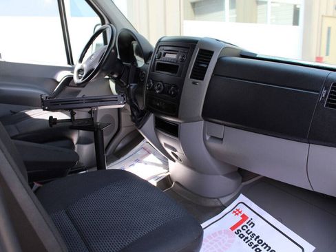 Used 2012 Mercedes-Benz Sprinter 2500 image 17