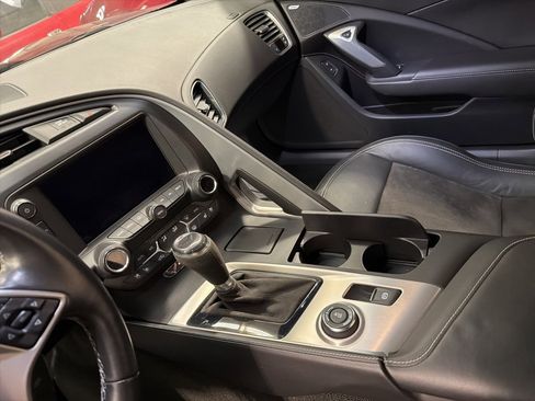 Used 2016 Chevrolet Corvette Stingray Coupe w/ 2LT Preferred Equipment Group image 17