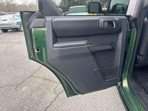 Used 2025 Ford Bronco Badlands image 27