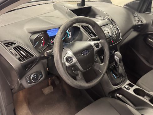 Used 2013 Ford Escape S FWD image 9