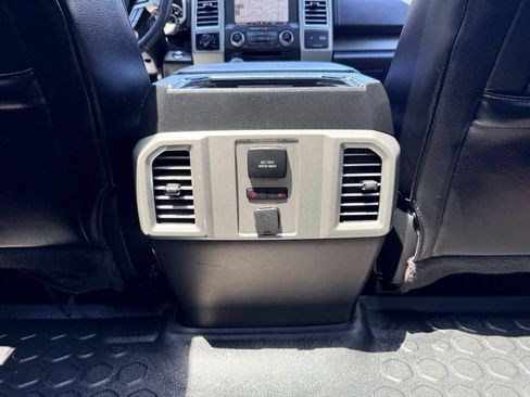 Used 2015 Ford F150 Lariat w/ Equipment Group 502A Luxury AWD/4WD image 37