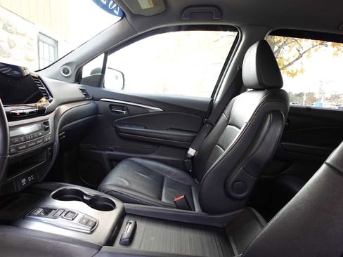 Certified 2022 Honda Pilot Special Edition image 13