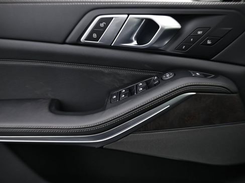 New 2026 BMW X5 xDrive40i w/ M Sport Package image 14