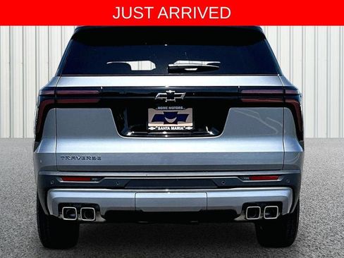 New 2026 Chevrolet Traverse LT w/ Driver Confidence Package FWD image 8