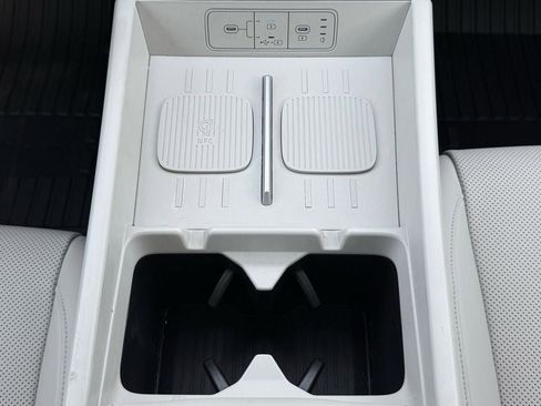 Used 2025 Hyundai Santa Fe SEL FWD image 27