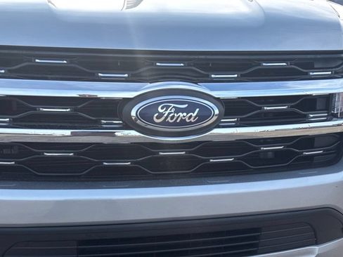 Used 2024 Ford Expedition Limited RWD image 4