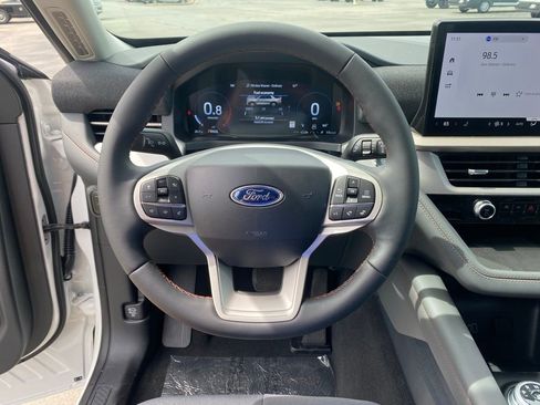 New 2026 Ford Explorer Active image 18