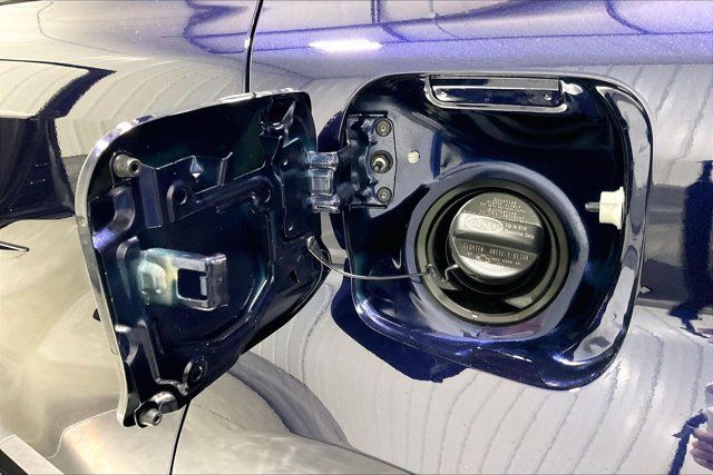 Used 2026 Toyota Sienna Limited AWD/4WD image 44