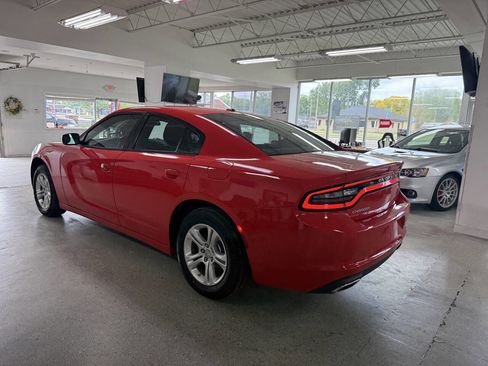 Used 2022 Dodge Charger SXT RWD image 10
