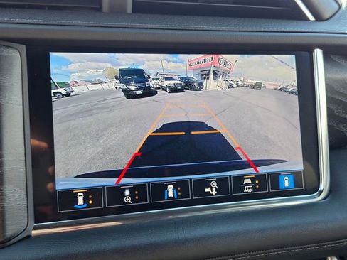 Used 2021 GMC Yukon Denali image 31