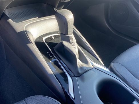 Used 2025 Toyota Corolla LE image 26