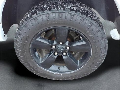Used 2015 RAM 1500 Outdoorsman image 7
